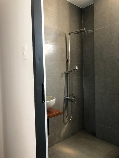 Bathroom 4, The H House Quy Nhơn, Qui Nhơn