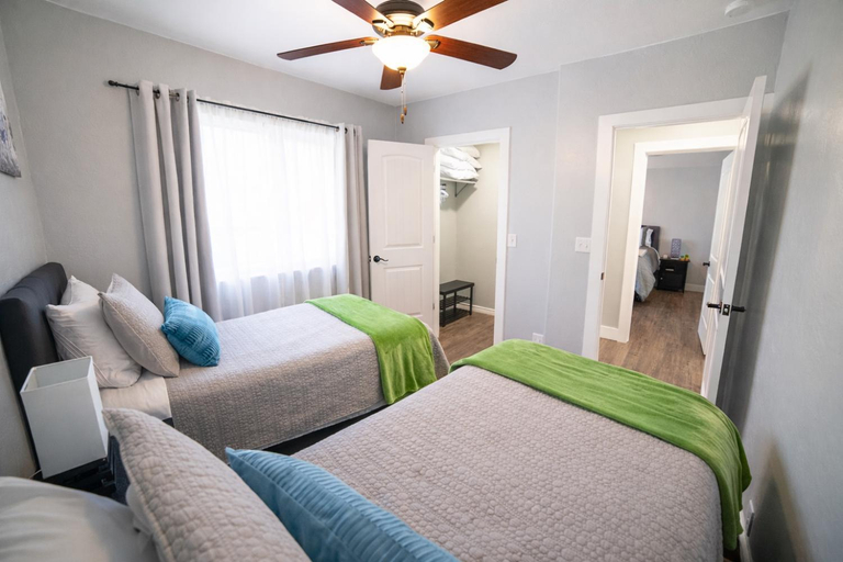 Bedroom 2, Aunt Beans Guest Suite, Kane