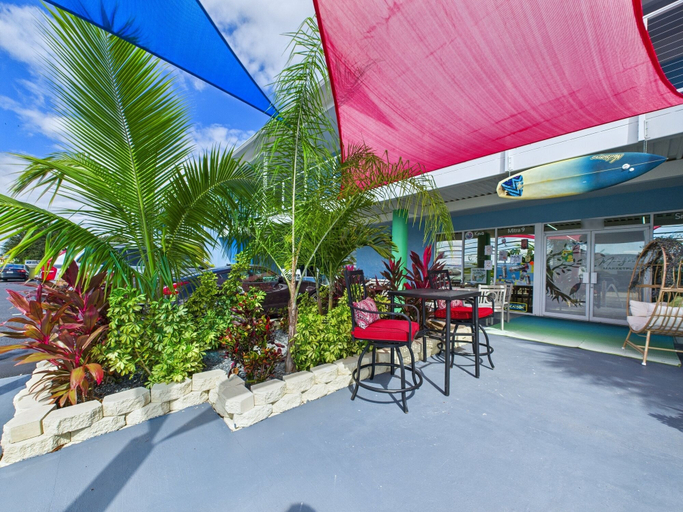 Room 2, Bright Modern Loft by Port Beaches -unit 206, Brevard