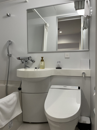 Bathroom 4, Hotel Reference Hakata Reisen, Fukuoka