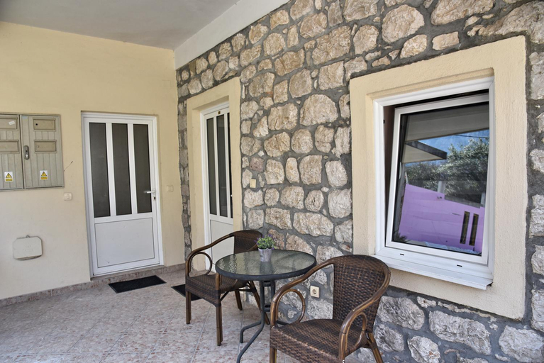 Others 4, Apartments PEGAZ