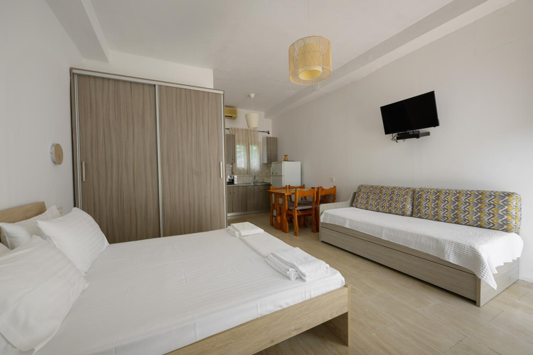Bedroom 3, Milto's Studios, Epirus