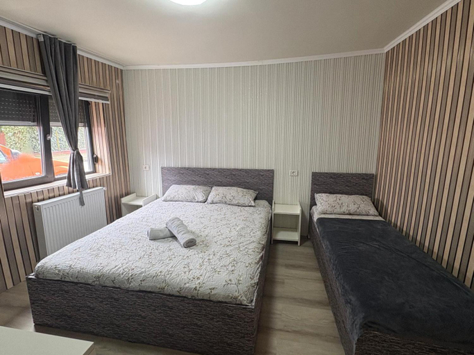Bedroom 3, Adina, Constanta