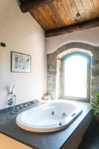 Bathroom 5, CollinaBlu, Viterbo