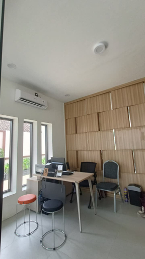 Others 2, The Bale Residence, Blitar