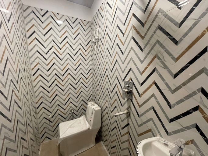 Bathroom 5, Hotel Kasa Nest, Delhi