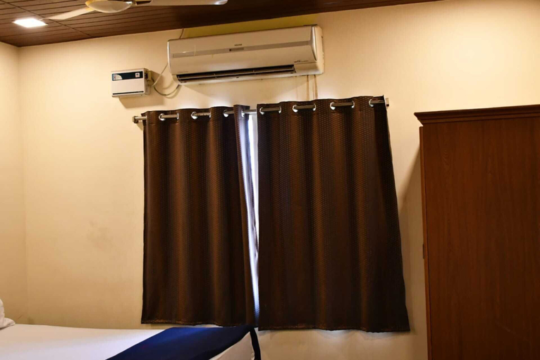 Room 5, Vybhav Residency, Anantapur