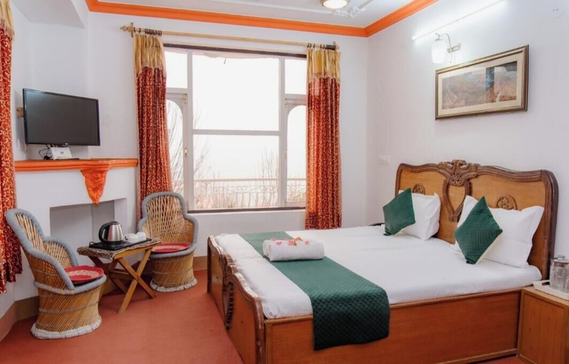Bedroom 3, Hotel Victoriya palace, Kangra