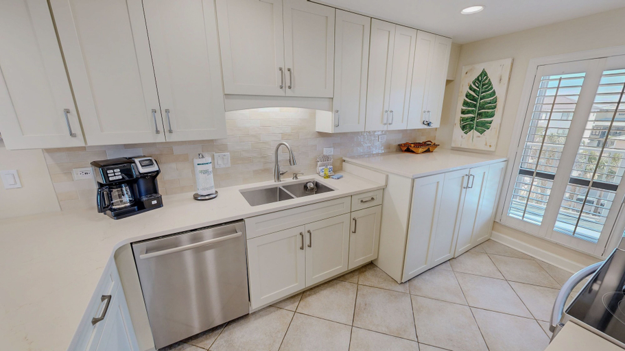 Private kitchen 3, Mainsail 136 3 Bedroom Condo, Walton