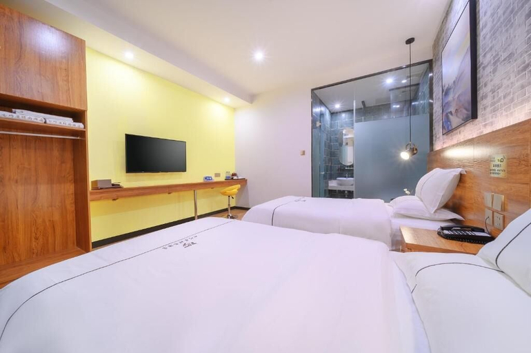 Room 2, Qiqiaowu Hotel Songjiazhuang Station, Beijing