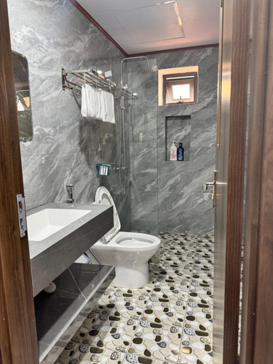 Bathroom 5, Xuan Thanh Hotel, Thanh Hóa City