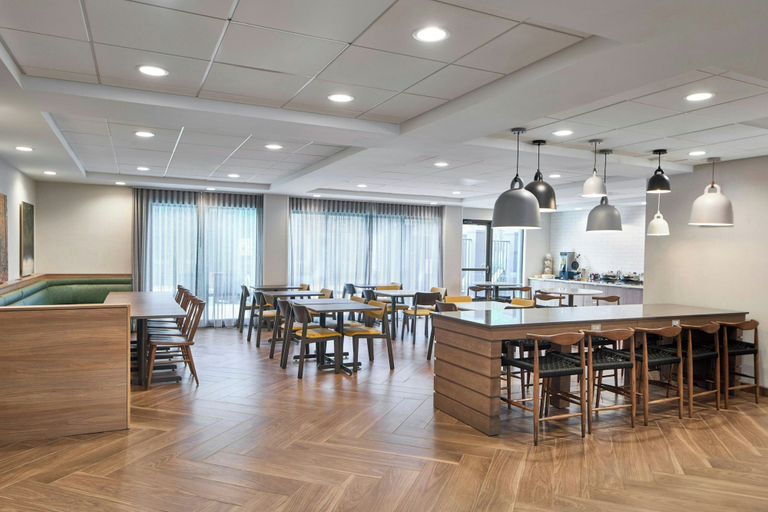 Food & Drinks 4, Fairfield by Marriott Inn & Suites LaGrange, Troup