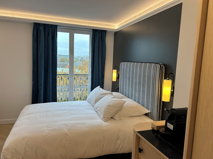 Room 4, Eiffel Yard Hotel, Paris