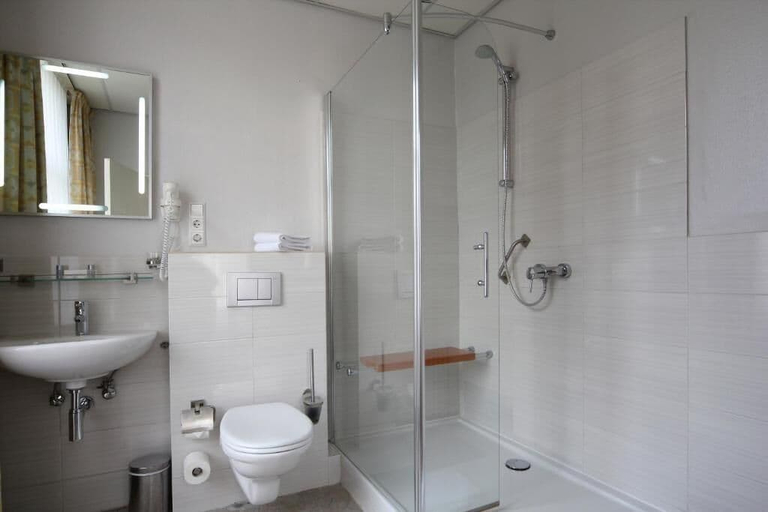 Bathroom 4, Grand Hotel Monopole, Valkenburg aan de Geul