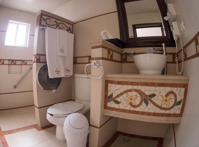 Bathroom 4, Villa Las Margaritas Centro, Tlalnelhuayocan