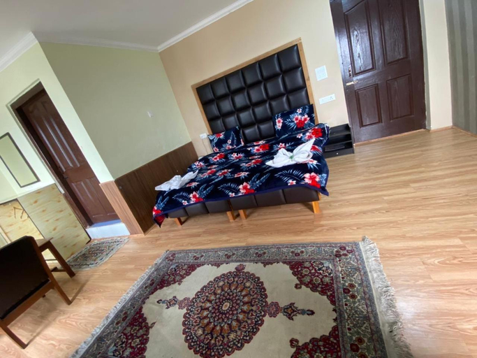 Bedroom 2, Hotel castle rock, Anantnag