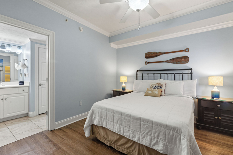 Bedroom 2, Treasure Island 1009, Bay