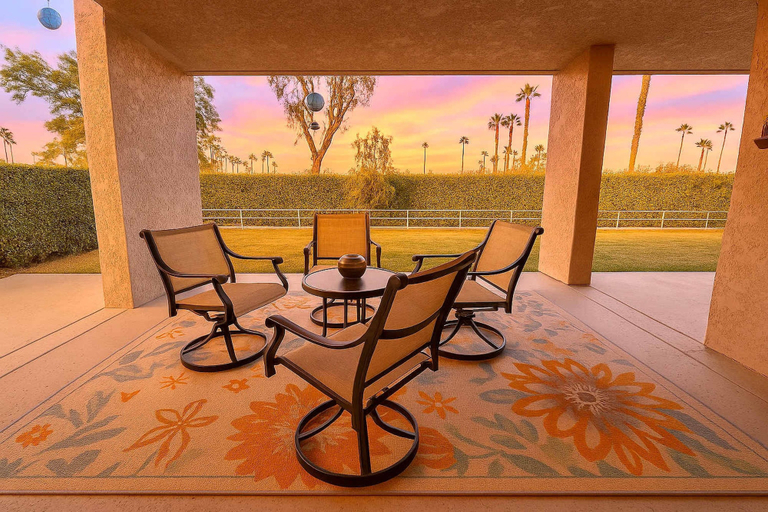 Room 4, Mission Beach Bayfront Condo Steps to Ocean, Riverside