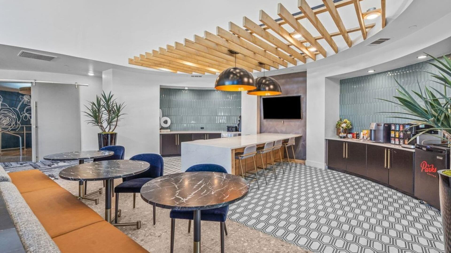 Coffee service, Landing Apartments Midtown Park, Dallas