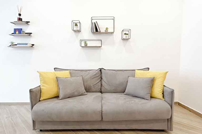 Living room 2, Quarda, Apartment in Savona Old Town - Happy Rentals, Savona
