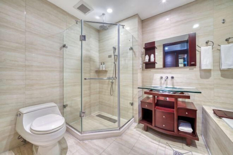Bathroom 4, West Lake Hillview International Hotel, Hangzhou