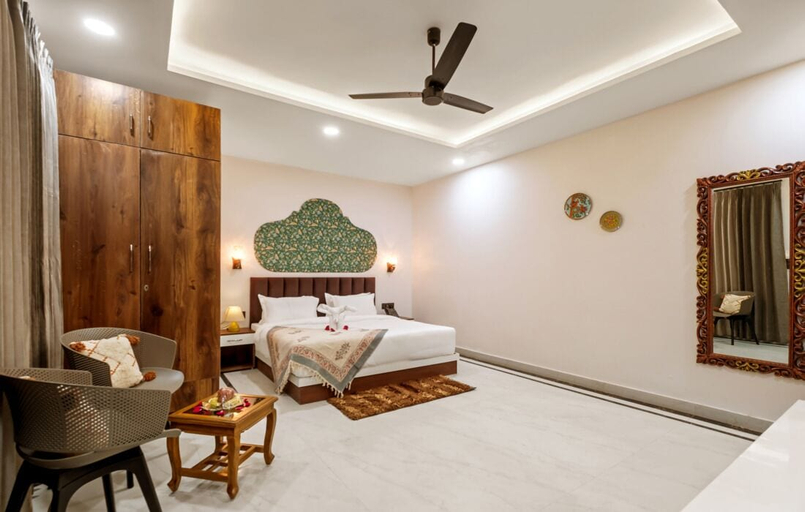 Room 2, The Neeraj Ganga Rani Mahal, Garhwal