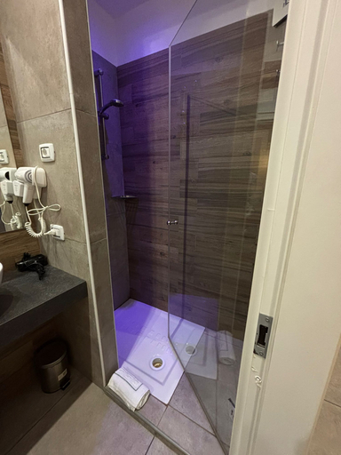Bathroom 2, Favorite Room&Spa, Napoli