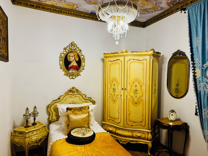 Room 4, Chateau D'Amour Luxury Boutique, Municipiul Bucuresti