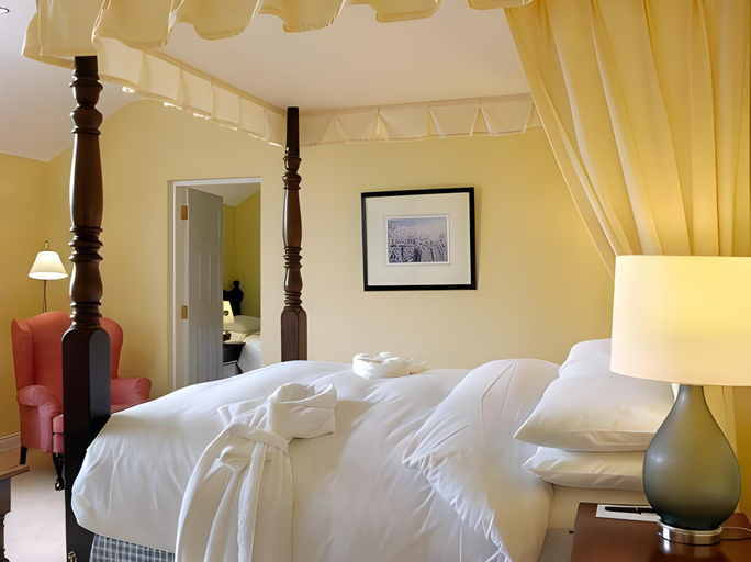 Bedroom 3, The Dunraven, Adare