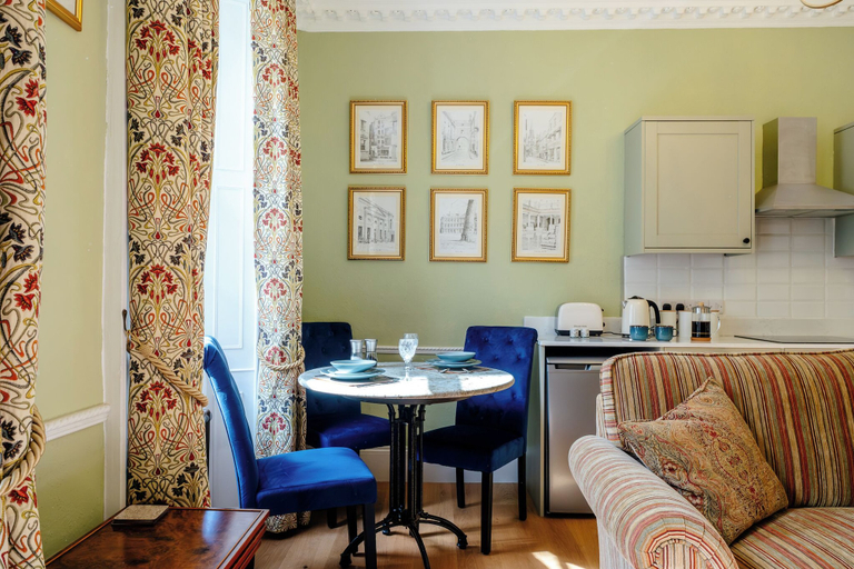 Interior 2, Stunning 1 Bedroom Flat in Central Bath, Bath and North East Somerset