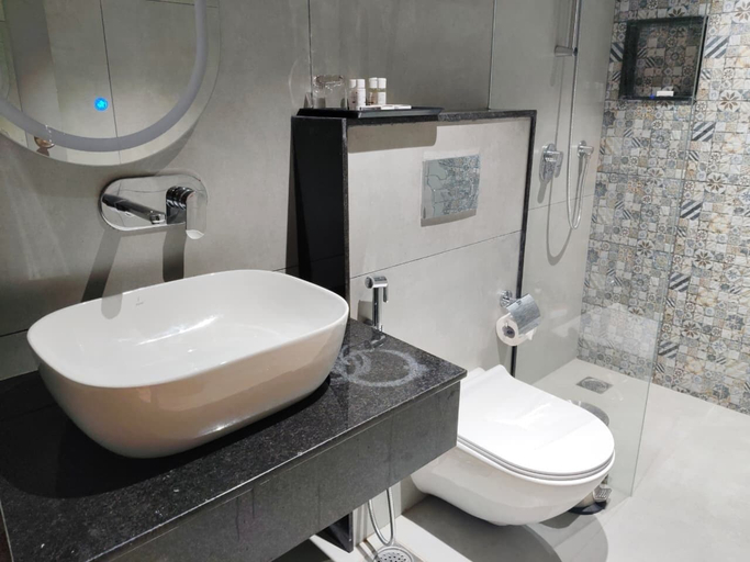 Bathroom 5, Ramanashree California Resort, Bangalore