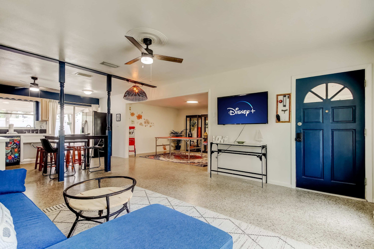 Room 5, Pet Friendly 2B Games BBQ - Walk to the Beach, Pinellas