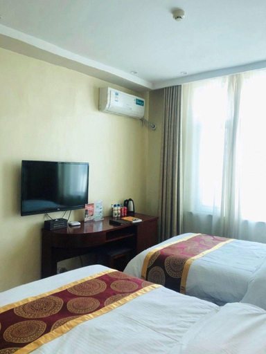 Bedroom 2, GreenTree Inn Heze Mudan Road Bus Terminal Station Express Hotel, Heze
