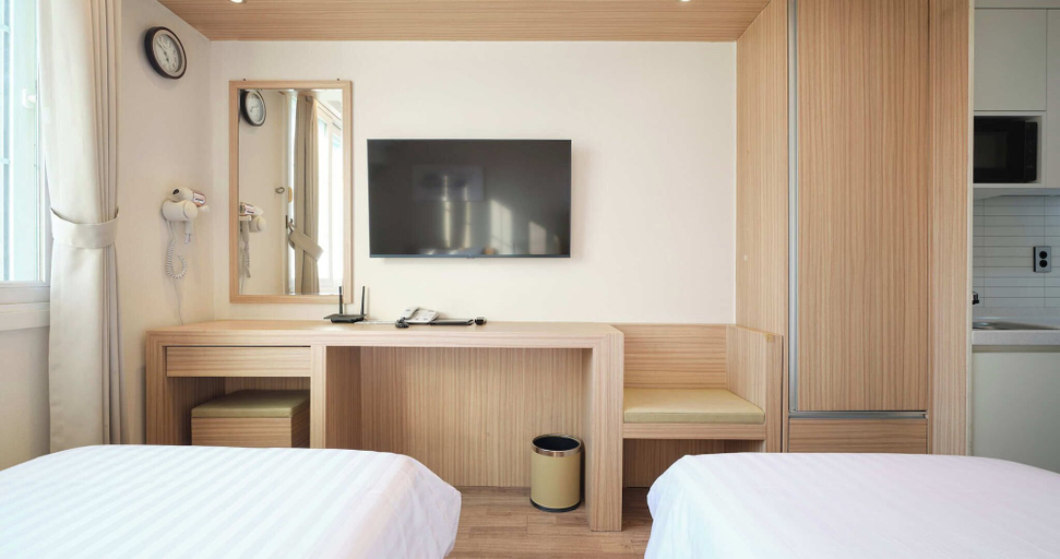 Bedroom 4, Uljiro Co-Op Residence, Jung