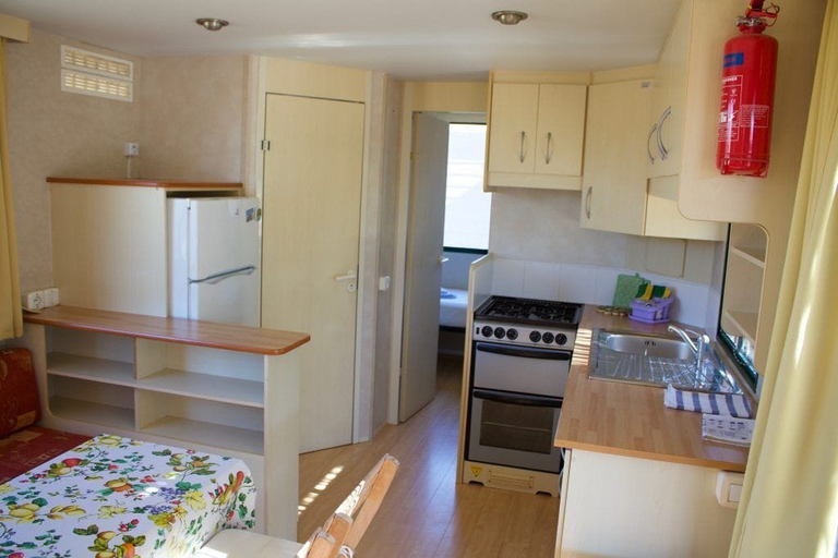 Private kitchen, Camping Ermosa, Nuoro
