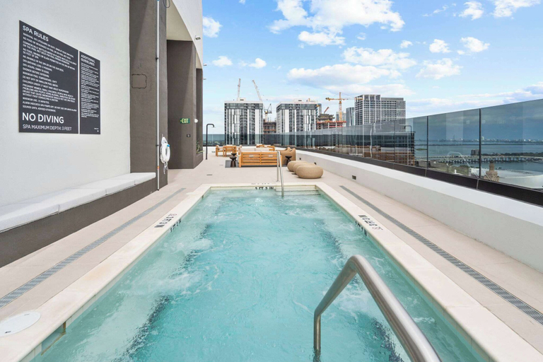 Rooftop pool 4, District 225, Miami-Dade