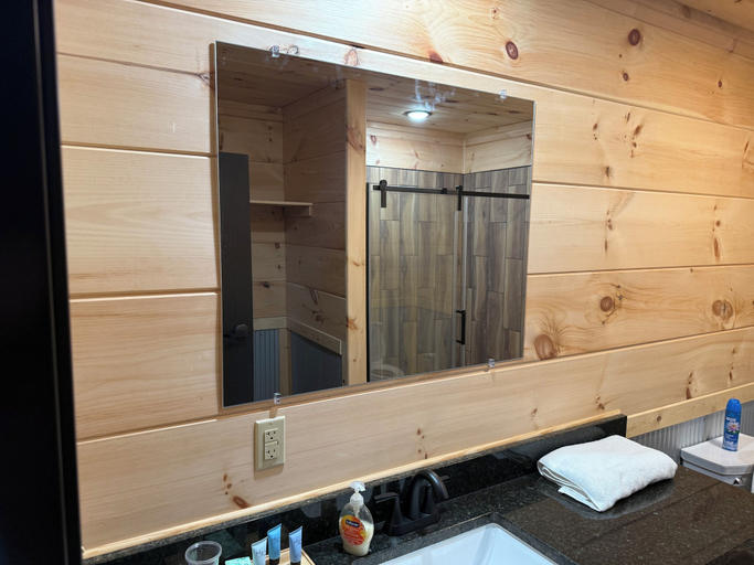 Bathroom 5, 4 Corners Event Center, Elk