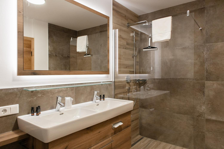 Bathroom 3, Avenida Style Appartements by Alpin Rentals, Zell am See