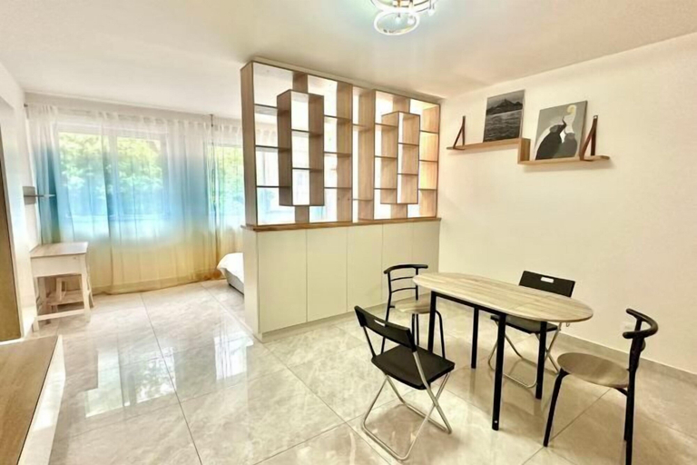 Room 5, Elegant and Comfortable Studio Jouvenet, Paris