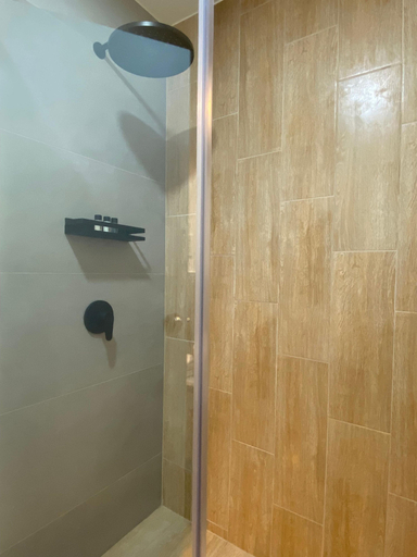 Room 5, w Engaging Cozy 1BR w Balcony in San Isidro, Lima