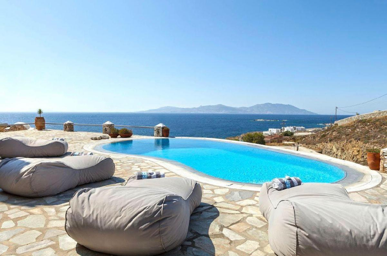 Sport & Beauty 2, Patron Pool Sunset Villas, South Aegean