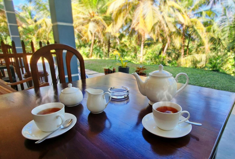 Food & Drinks, Coco Mount Residence - Hiriketiya, Dickwella