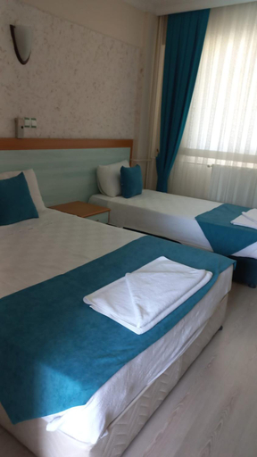 Bedroom 2, Uyum Hotel, Akköy
