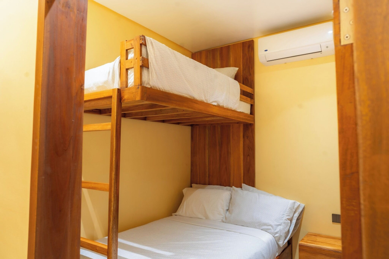 Room 2, Balay ni Jose, Tagbilaran City