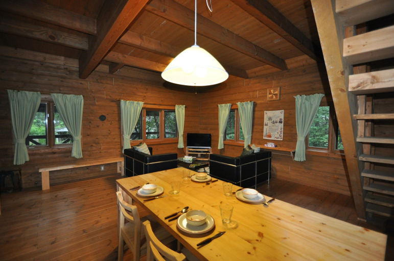 Others 4, Big Foot Cabin Hakuba, Hakuba