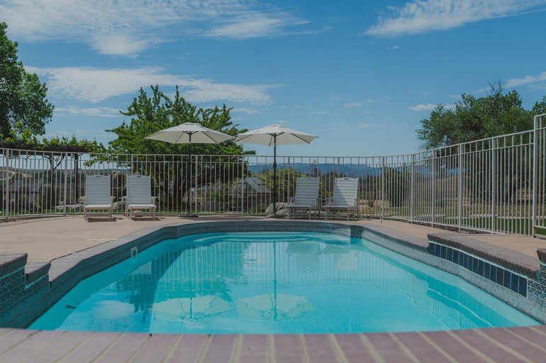 Sport & Beauty, The Vineyard Farmhouse Villa, San Luis Obispo
