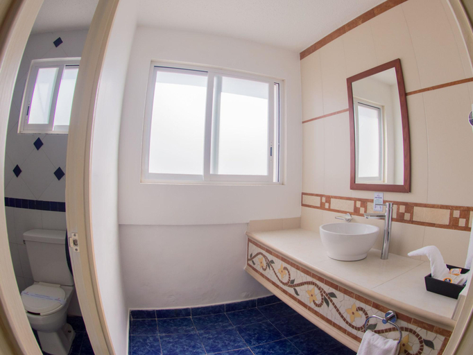 Bathroom 4, Villa Las Margaritas Centro, Tlalnelhuayocan