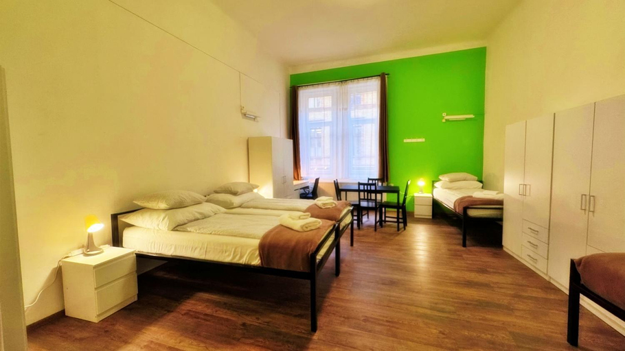 Bedroom 4, Budapest Budget Hostel, Budapesti