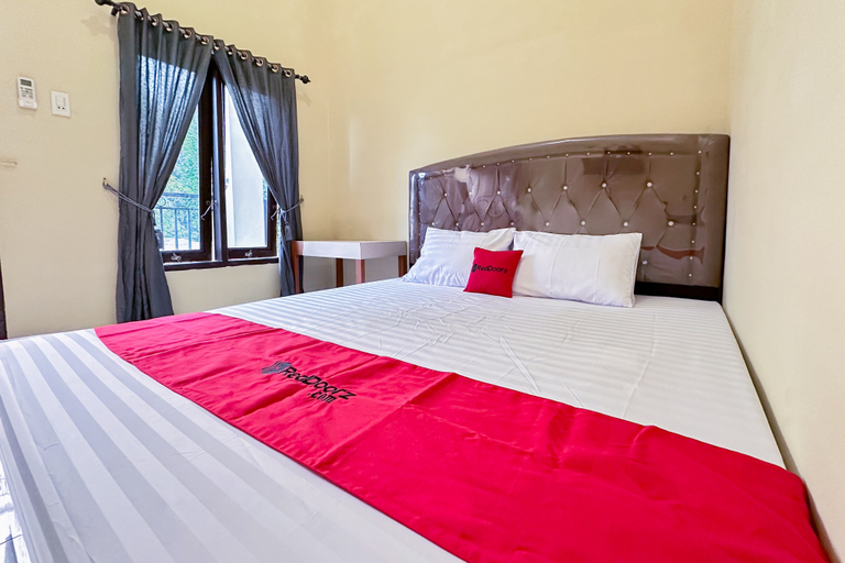 Others 4, RedDoorz @ Golden Cempaka Medan, Medan