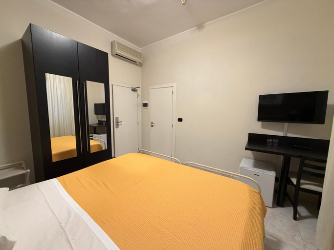Bedroom 2, Hotel San Marco, Sassari